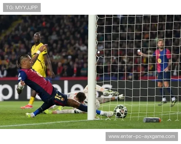 拉菲尼亚禁区内补射巴萨获胜在握