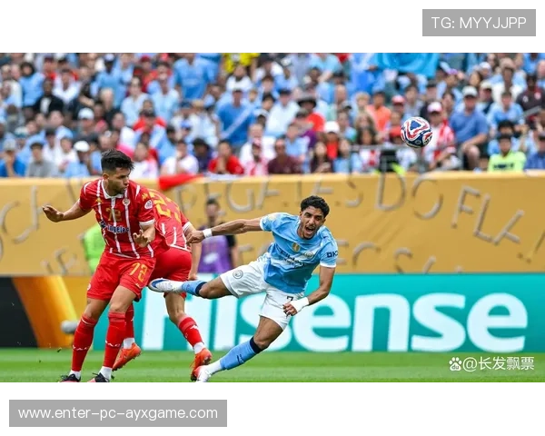 曼城路德替补登场助攻改写比分，展现未来之星风采