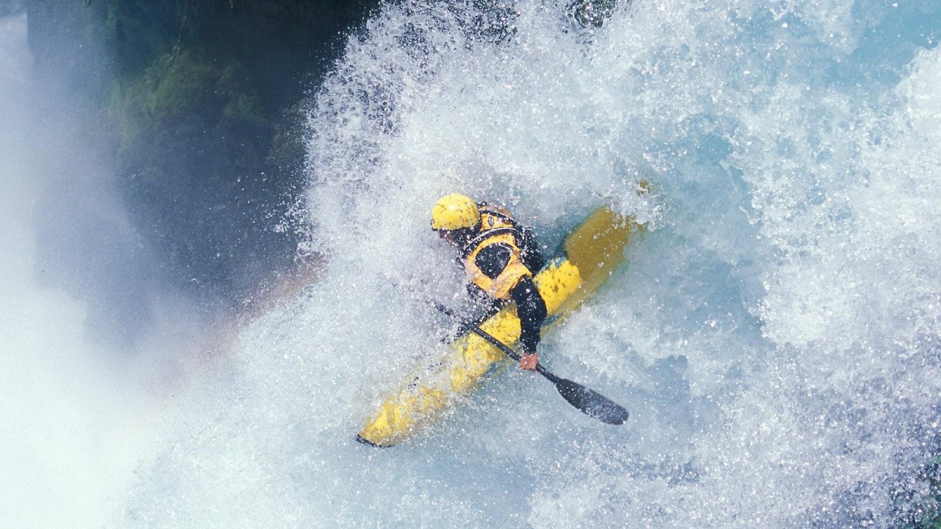 “火爆现场：粉丝呐喊助威，主场气氛爆棚”，粉丝呐喊图片